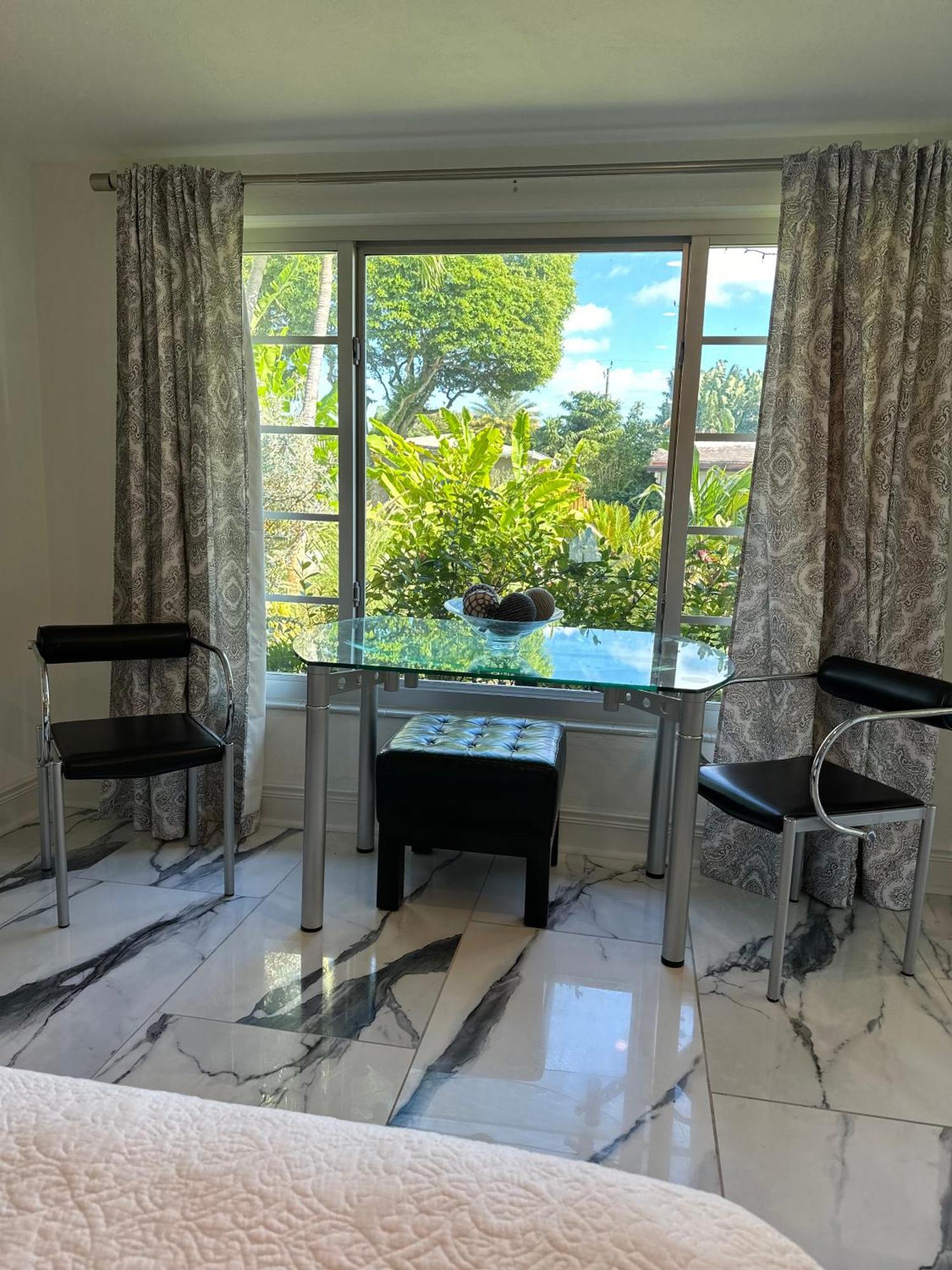 Paradise Gardens-Wilton Manors- Male Only 外观 照片